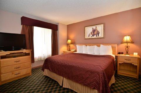 Western Pecos 3* Artesia