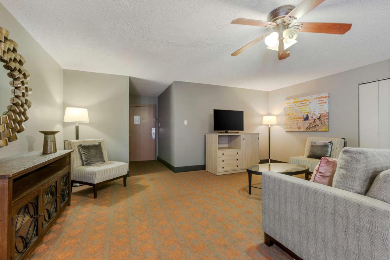 Hotel Western Pecos